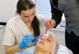 Galeria | WUMed | Zaawansowane techniki peeling'u - warsztaty dla studentów kosmetologii | Zdjęcie: 11